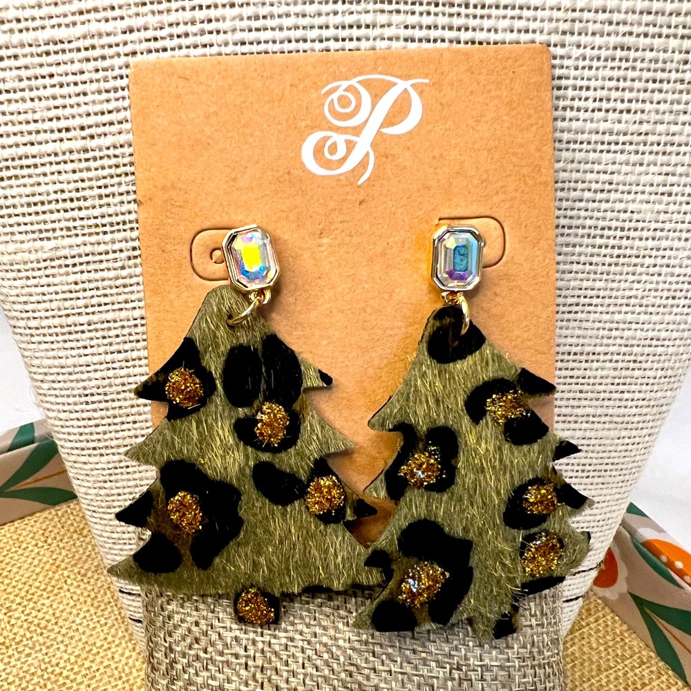 ***Limited Release & NIB*** Flocked Earrings